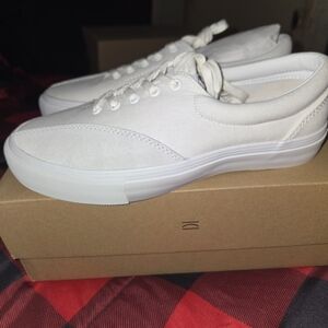Clearweather Classic White Canvas Sneakers Men Size 6 Woman Size 7.5